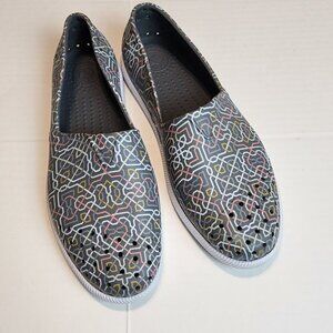 Native Men's sz 8  Walking shoes Brown